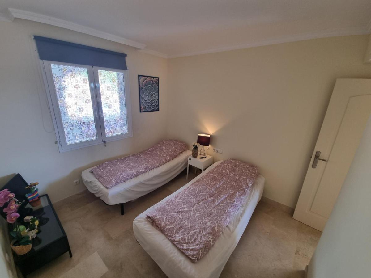 Elegant Apartment With Fantastic Views At The Top Of Calahonda Sitio de Calahonda エクステリア 写真