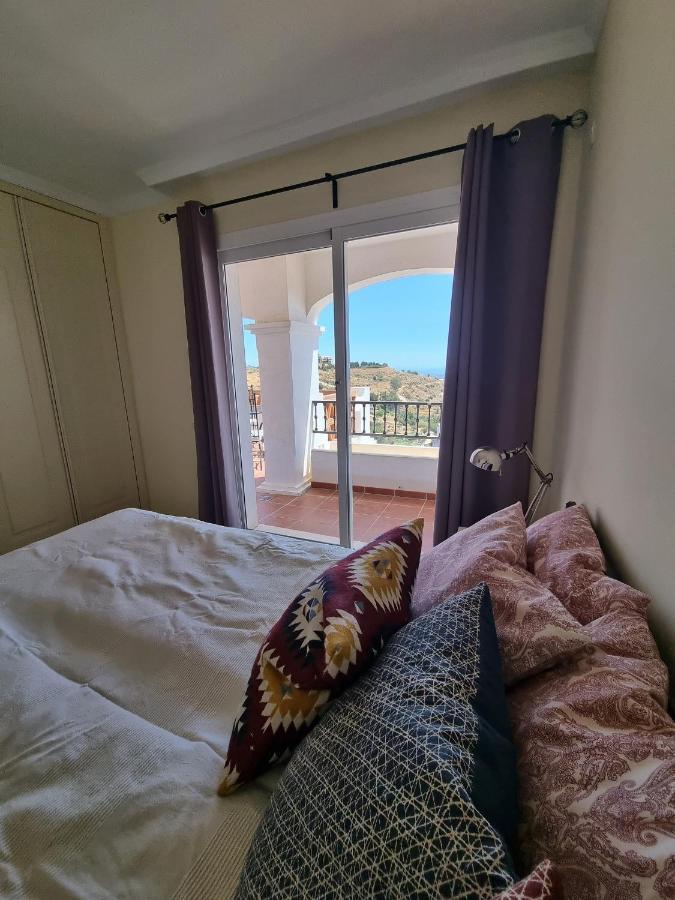 Elegant Apartment With Fantastic Views At The Top Of Calahonda Sitio de Calahonda エクステリア 写真