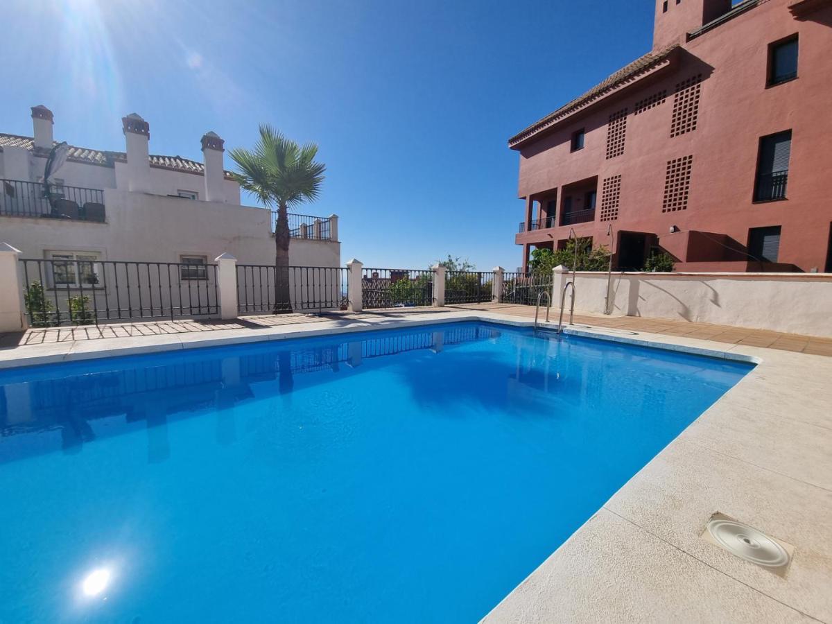 Elegant Apartment With Fantastic Views At The Top Of Calahonda Sitio de Calahonda エクステリア 写真